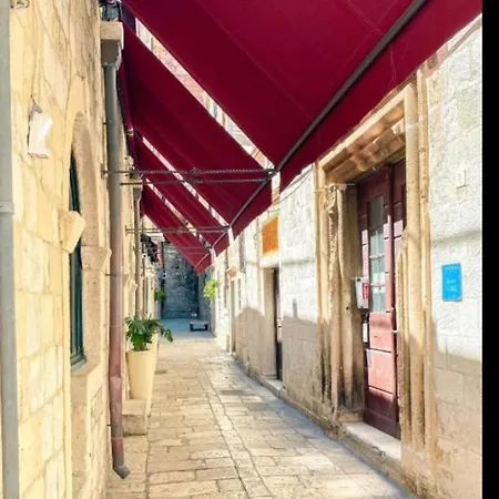 Large Three Bedroom, Center Of Old Town Dubrovnik Buitenkant foto